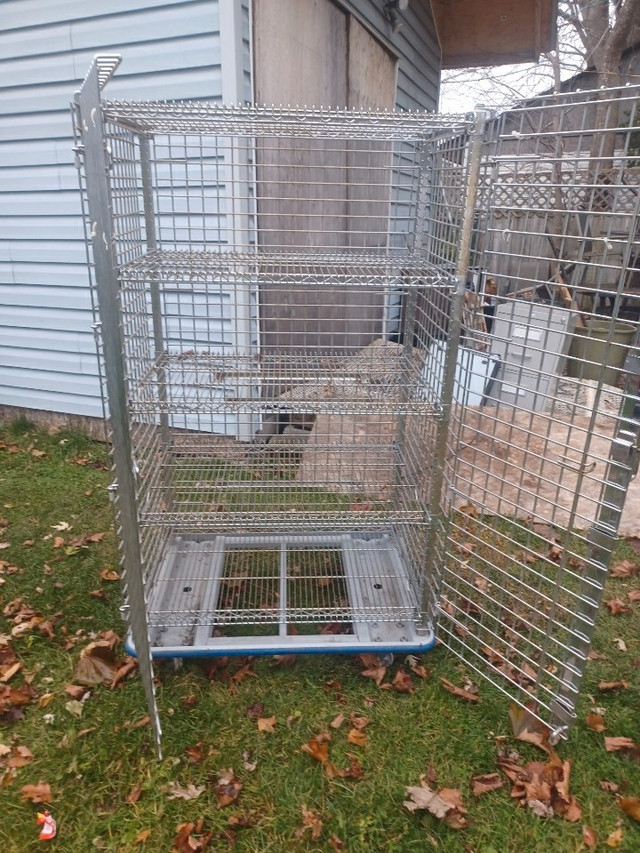 Large metal Security cage with 4 shelves for sale in Industrial Shelving & Racking in Ottawa - Image 2