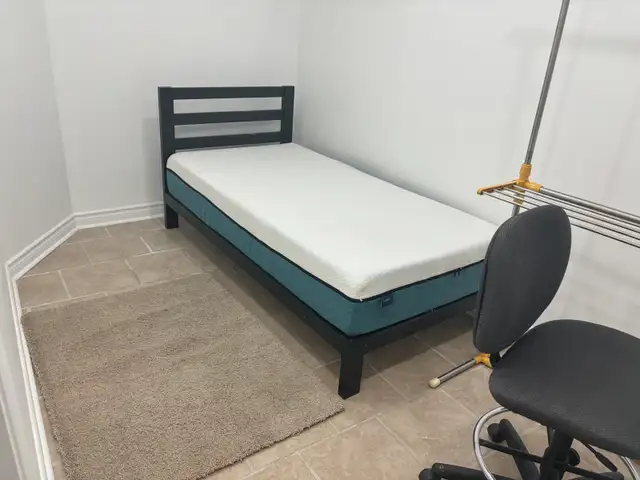 fully furnished basement room in Room Rentals & Roommates in City of Toronto - Image 5