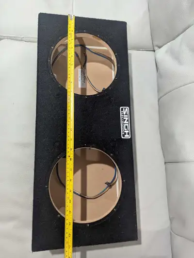 Dual 8"(?) shallow/low profile enclosure, View more