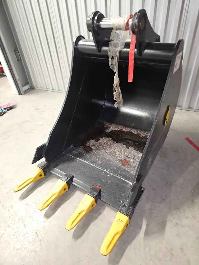 NEW (3) 24" Excavator Digging Buckets – 45mm Pins – 5T-45 Mount in Other Business & Industrial in Delta/Surrey/Langley - Image 11