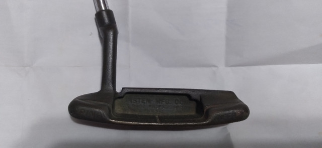 PING ANSER 3 CLASSIC PUTTER, NEW GRIP AND IN EXCELLENT SHAPE! in Golf in Sarnia - Image 3