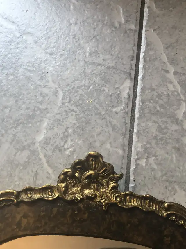 Antique wood & gilded stucco wall mirror.18”x17”. in Home Décor & Accents in Markham / York Region - Image 4