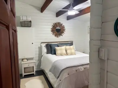 ** 2 bedroom 1 bath home for rent ** $1995.00 a month plus utilities ** Located on beautiful Fox Poi...