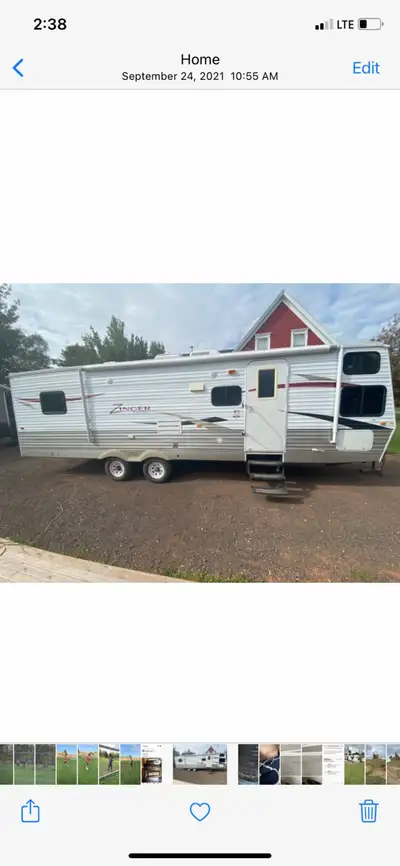 2010 zinger 29 feet 2 slide outs bunk room everything works as it should asking $12600 text or call...