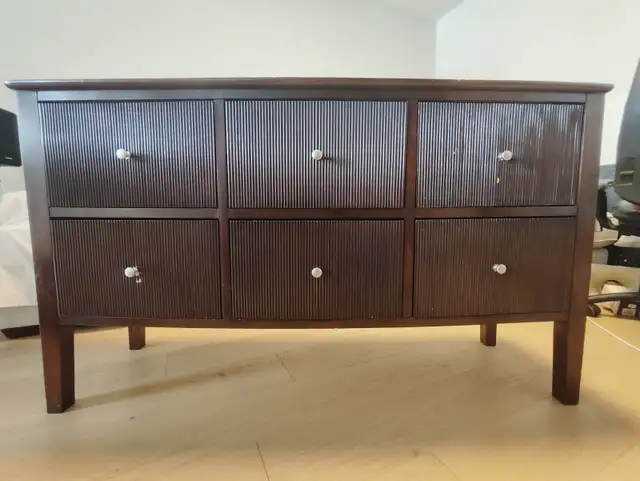 Solid Wood Bedroom Dresser and Bedside Table Set628632584490261213