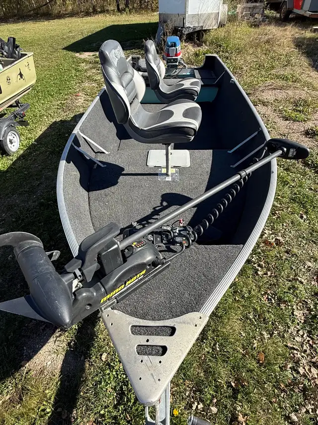 Lund S-16 in Powerboats & Motorboats in Winnipeg - Image 9