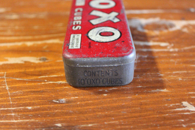 Vintage OXO Cubes Tin in Arts & Collectibles in London - Image 4