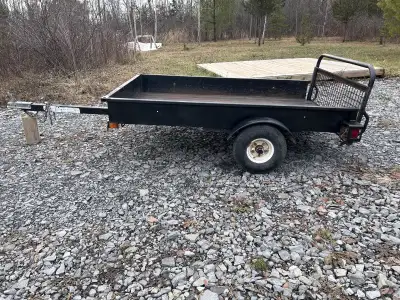 I'm selling a Snow Bear utility trailer, perfect for hauling your gear! This trailer has been reliab...