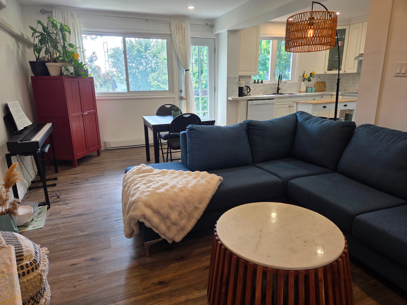 Cession bail 5½ condo rénové Brossard – 1850$ – animaux acceptés — photo 1