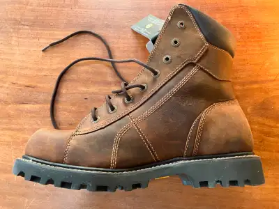 New retro style CAT steel toe work boot, men’s brown size 12 W, View more