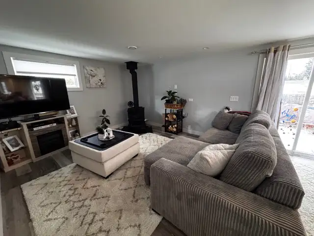 Furnished room for rent near downtown in Long Term Rentals in Whitehorse - Image 5