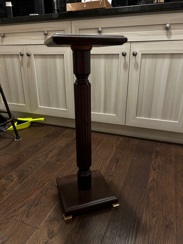 Mahogany Plant  Stand- Bombay Company  in Other in Oakville / Halton Region - Image 2