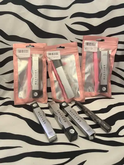 Lot of eyebrow makeup, View more