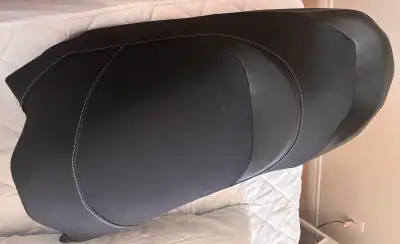Brand new never used 2up seat bought for 2015 renegade xrs