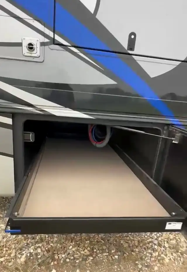 2019 Jayco Embark 39T2 Motorhome - Low Miles in RVs & Motorhomes in Grande Prairie - Image 21