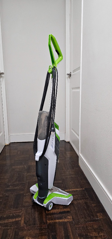 BISSELL CrossWave All-in-One Multi-Surface Vacuum Mop in Vacuums in City of Toronto - Image 4