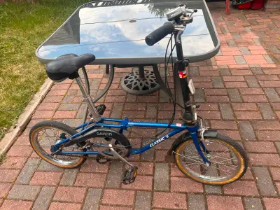 I am looking to sell this Dahon Classic Series 3 folding bike. Its folding feature makes it unique a...