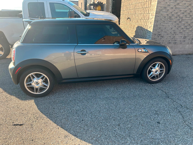 2009 Mini Cooper s 138000 klms in Cars & Trucks in Oakville / Halton Region - Image 2