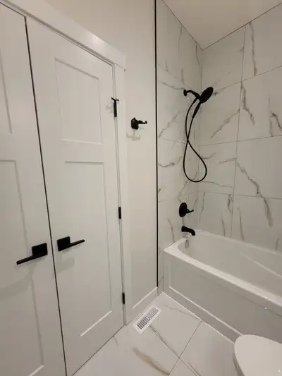 BRAND NEW Bedroom with your Own Private Bathroom for Rent