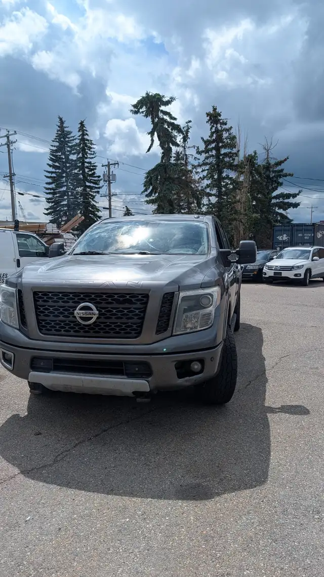 2016 Nissan Titan XD
