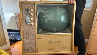 Silvertone TV/ radio/ record player, View more