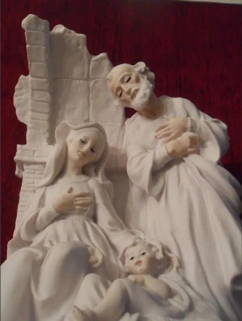 Giuseppe Armani Christmas Figurine "The Nativity Scene". in Holiday, Event & Seasonal in Winnipeg - Image 3