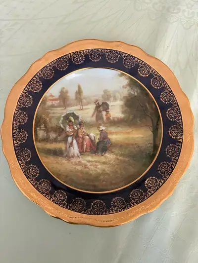 Porcelaine Imperial Limoges France Assiette de Collection 10”, View more
