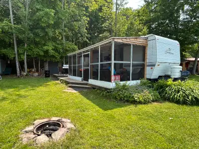37.5' 2001 keystone