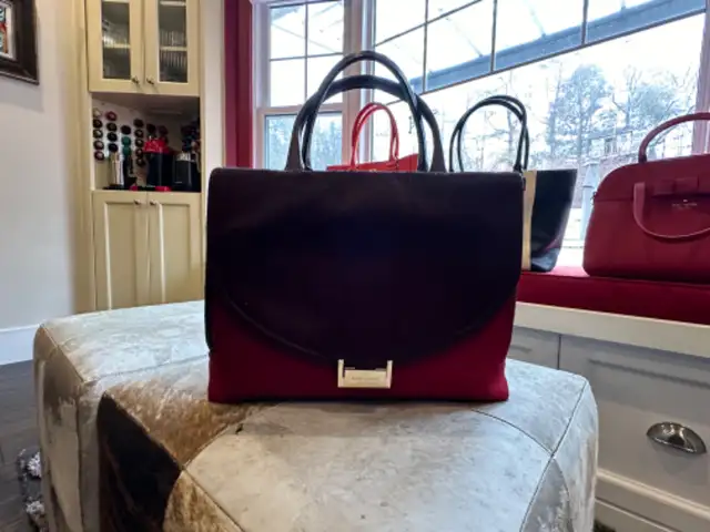 Designer Leather Purses/Handbags in Women's - Bags & Wallets in Bedford - Image 4