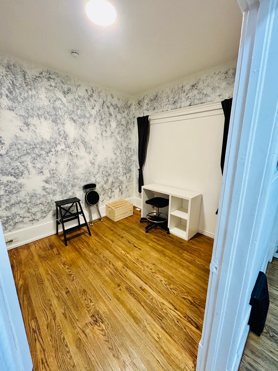 2 bedroom , single rooms or whole house for rent 5
