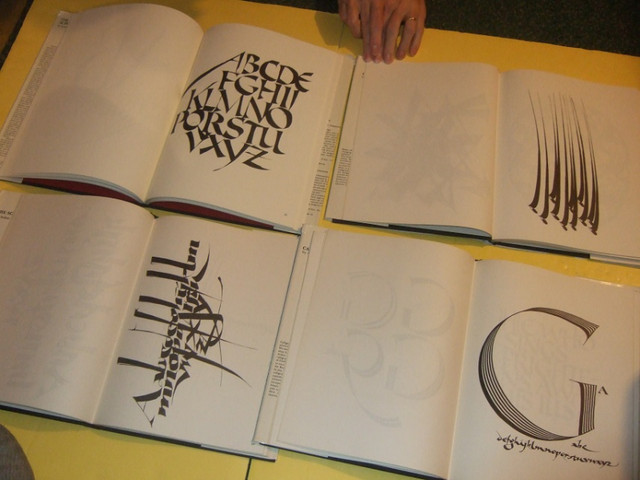 4 volumes Calligraphy / Calligraphic Fonts and Lettering Styles in Non-fiction in Oakville / Halton Region - Image 4