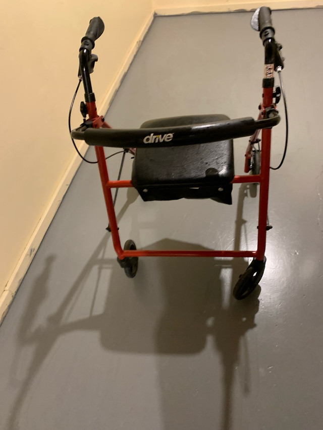 Walker w Seat/& Storage  in Health & Special Needs in Calgary - Image 3
