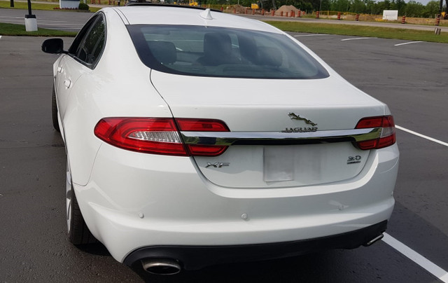 Low Km, Luxury Meets Performance—Your 2015 Jaguar XF 3.0 AWD in Cars & Trucks in Oakville / Halton Region - Image 2