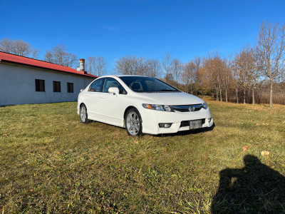 Clean 2009 civic sedan with upgrades