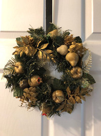 12” Christmas wreath $10, small wreath, gently used