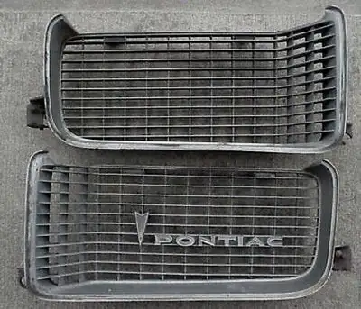 set of front Grill from a 70 tempest Lemens... Both are in EX+ condition with no chips, cracks etc P...