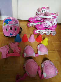 Girl's roller skate with all accessories for sale