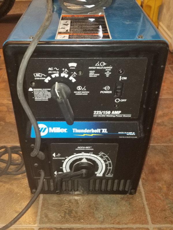 Miller thunderbolt xl 225/150 amp ac dc welder great condition in Power Tools in Edmonton - Image 4