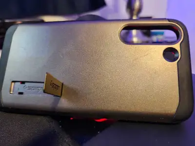 I'm offering a selection of used Spigen cases designed for the Samsung S22. These high-impact cases...