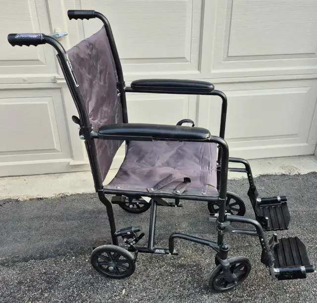 Invacare Portable Transport Wheelchair TRANS17FR