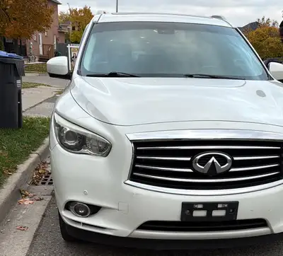 I’m selling my JX 35 Infiniti 2013 model it drives and run perfectly it has back and 4 extra tyres a...