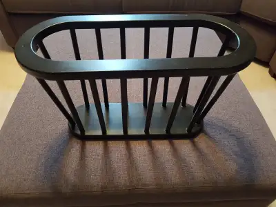 Very good condition, black in color. Smoke Free Home Check out my other ads!