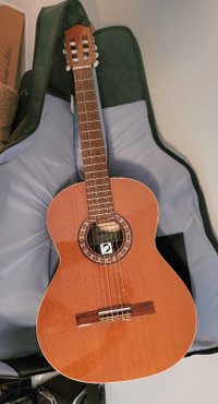 (Left Handed) Almansa 401 cedar classical guitar
