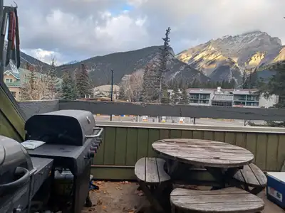 Room available for rent, right on Banff Ave. This is a 3-bedroom, 2.5 bathroom, 1500 sq ft condo. On...