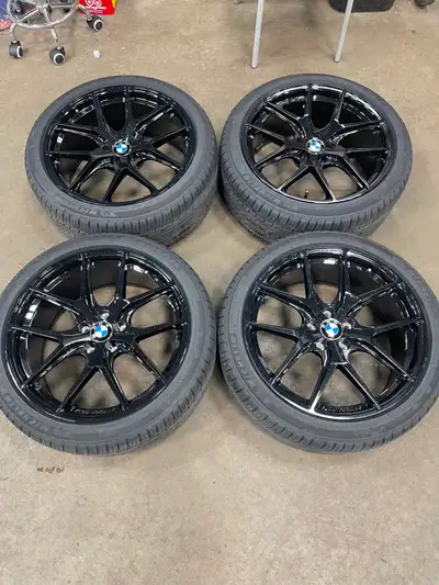 Set of 4 practically brand new Michelin all season tires on brand new black aluminum wheel rims. Pur...