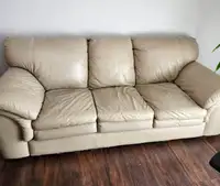 Set de salon 2 sofas propre confort155$ possibilité de livraison