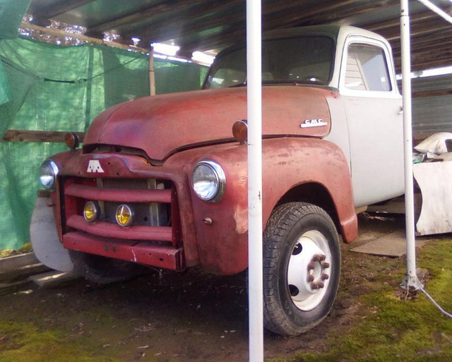 1950 Gmc 1/2 ton truck 5 Window deluxe on ex Dodge 1 ton dually in Classic Cars in Chilliwack