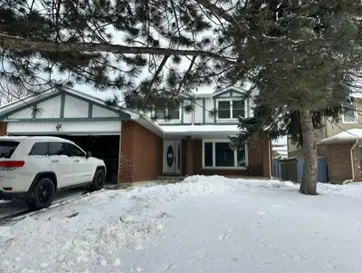 Spacious 4 Bed, 3 Bath Detached Home for Rent