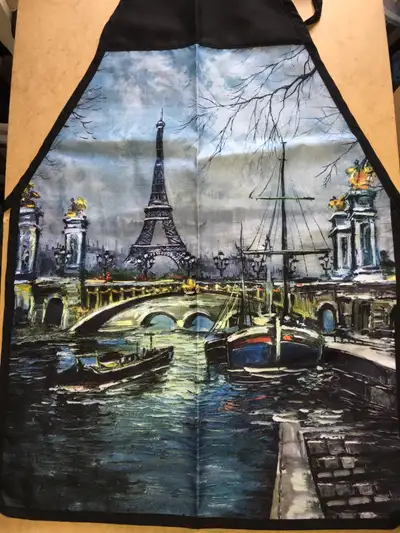 Apron Paris, View more