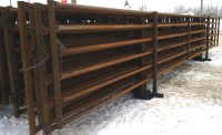 FREESTANDING CATTLE/LIVESTOCK CORRAL PANELS